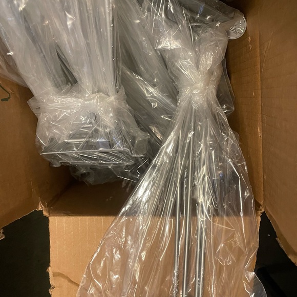 Brackets - Picture 4 of 4